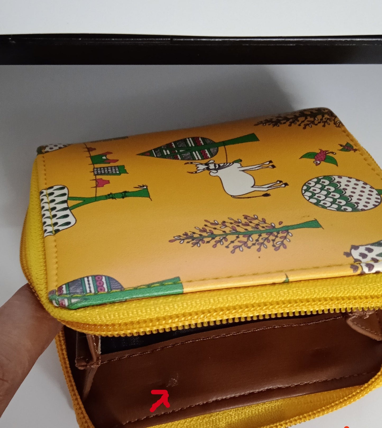 Garage Sale : Loop Yellow Wallet-14
