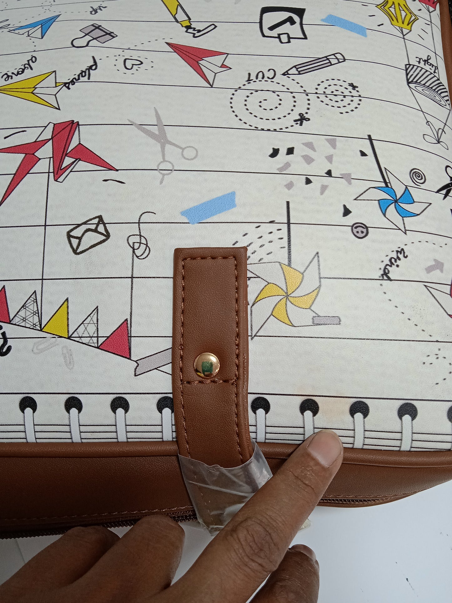 Garage Sale : Laptop Off White Handbag -28