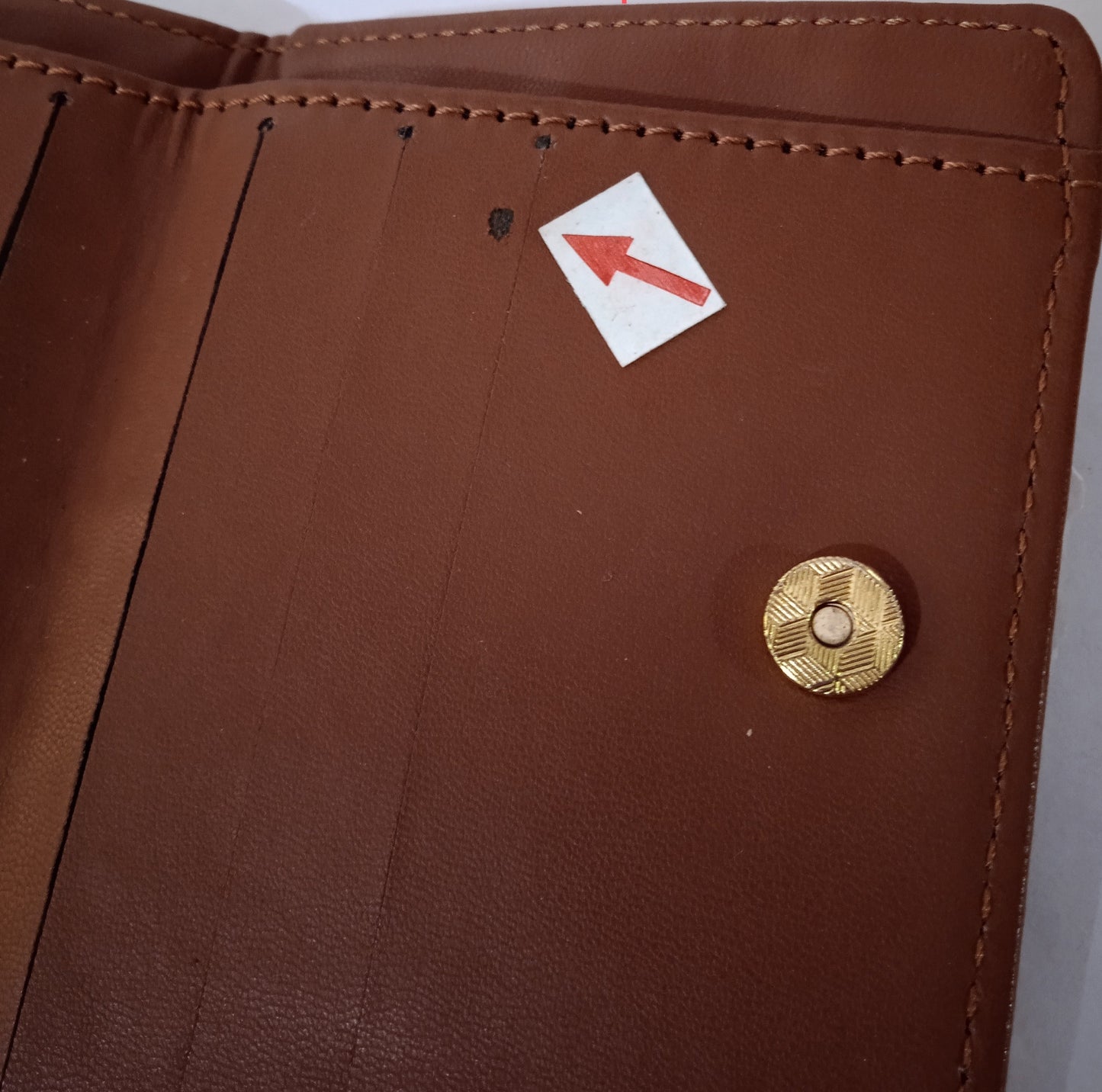 Garage Sale : Wall Pocket Black Wallet -09