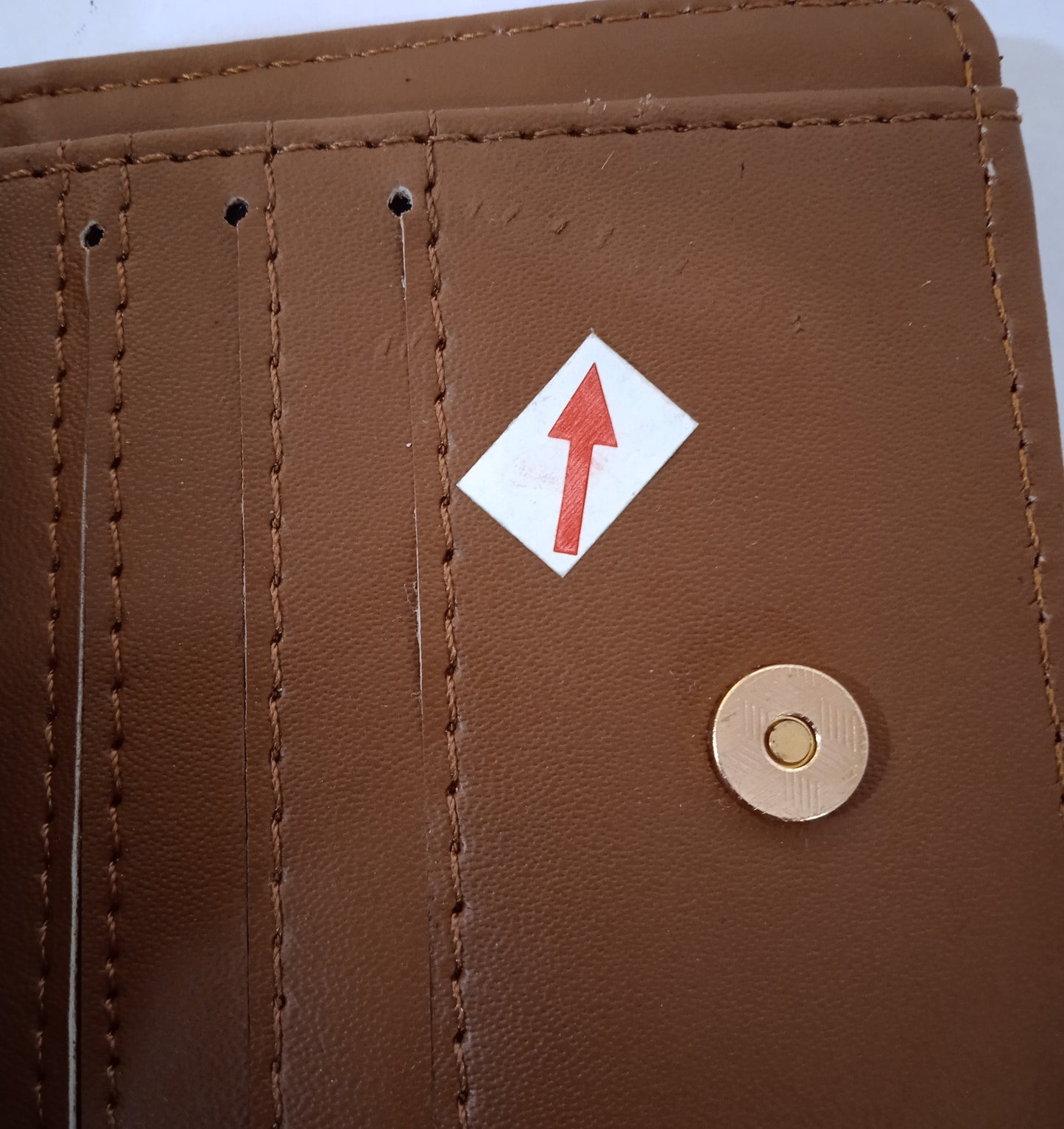 Garage Sale : Bottle Pocket Black Wallet -15