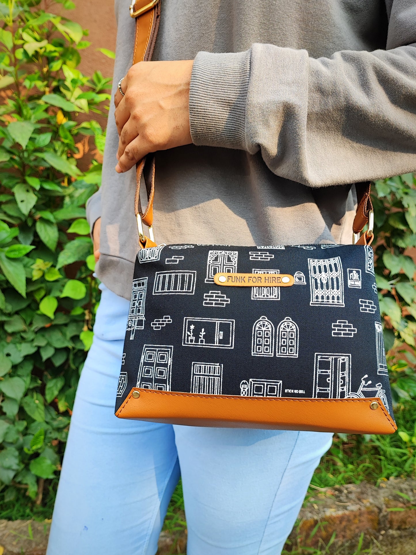 Combo Offers : Wall Box Black Sling Bag & Loop Black Wallet