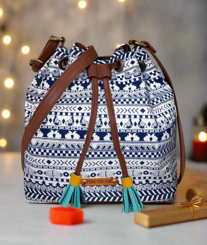 Music Border Drawstring Sling Bag White